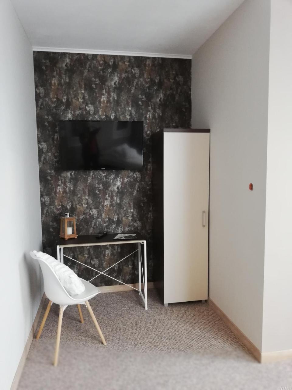 Pokoje Goscinne 30Stka Leczna Dış mekan fotoğraf